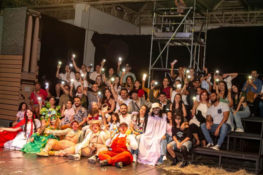 La Corporaci�n Punto de Giro Cultura recibe doble reconocimiento en el Festival Departamental La Esfera ? Teatro de Provincia